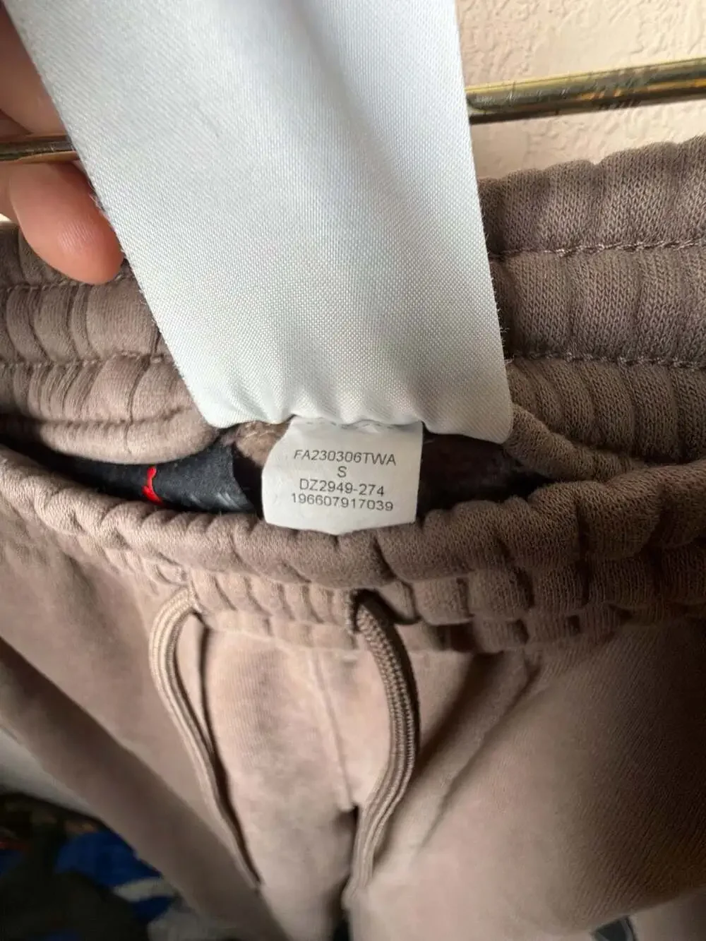 Jordan x PSG Fleece Sweatpants in Taupe Haze Small DZ2949-274‎